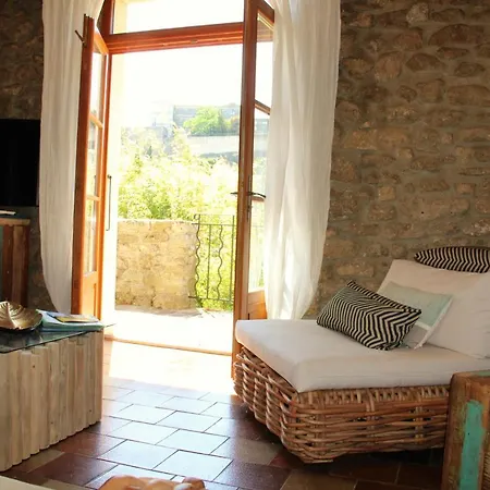 Maison Avec Vue Sur Chateau * 그리냥