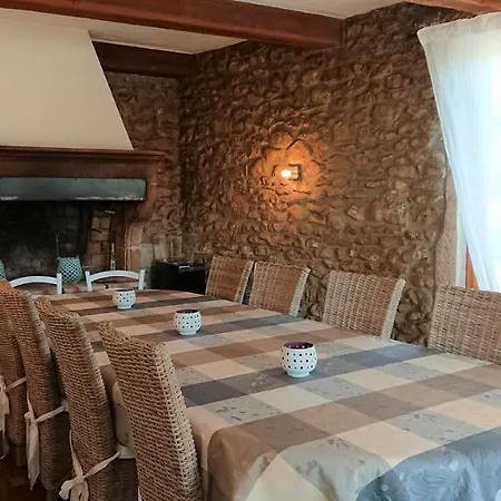 Maison Avec Vue Sur Chateau